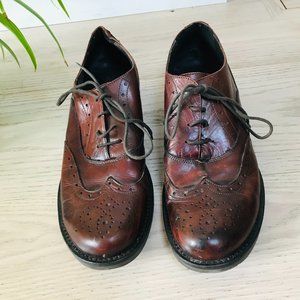 Browns Brogues
